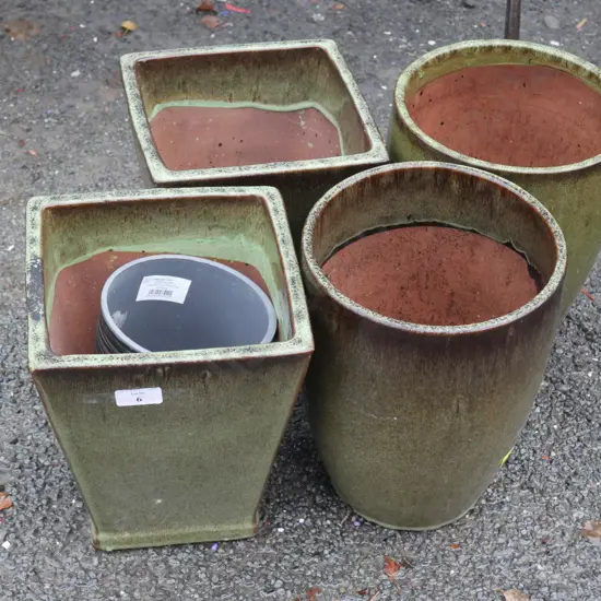 Plant pots
