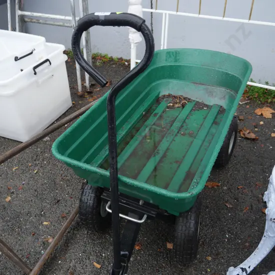 Garden barrow