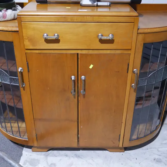 Cocktail cabinet