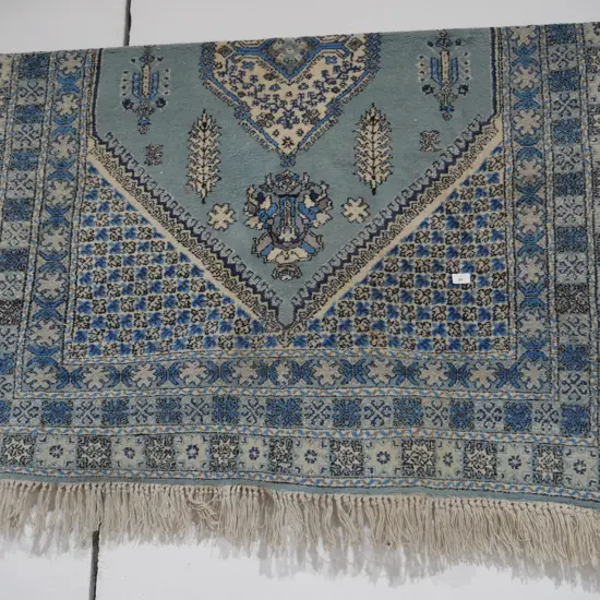 Rug .blue
