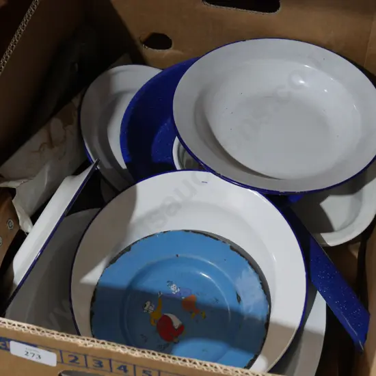 Enamel plates bowls