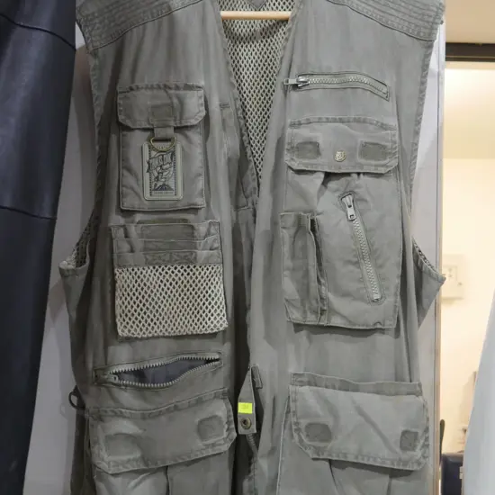 Fishing vest