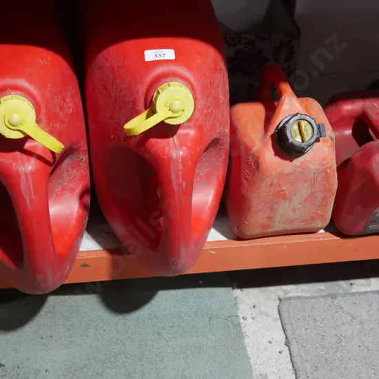 4 petrol cans
