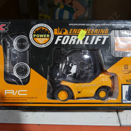 RC forklift