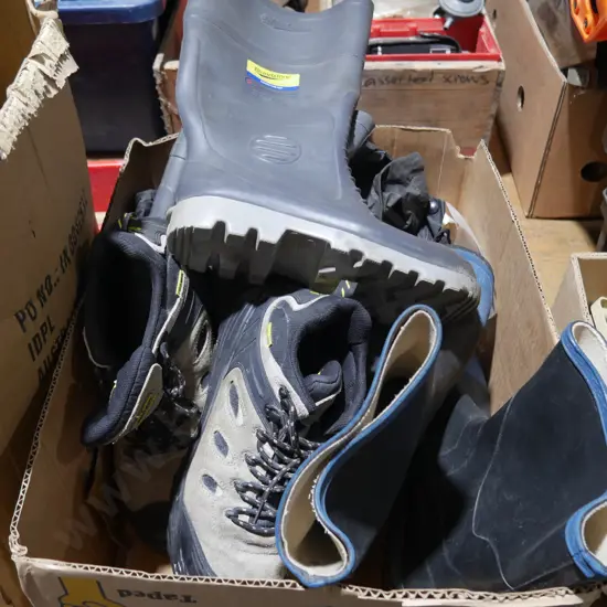 Gum boots  Steel cap boots 11