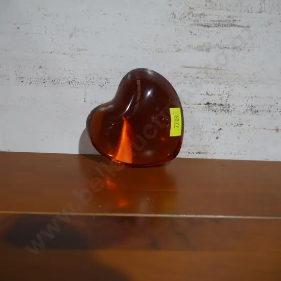 Heart shape paperweight