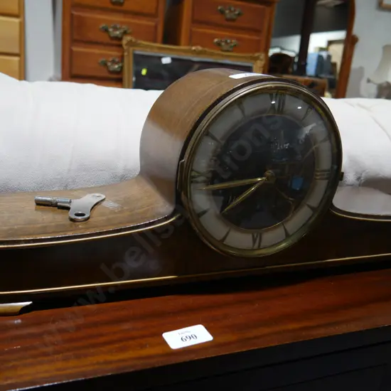 Mantle clock