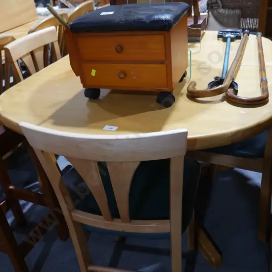 Extension dining room table and 4 chairs