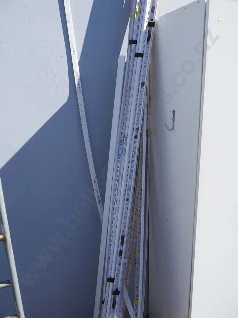 Plastic mouldings Image 1++