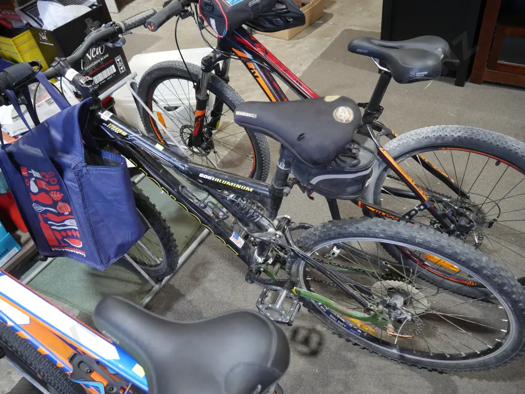 Mongoose mountain bike Image 1++