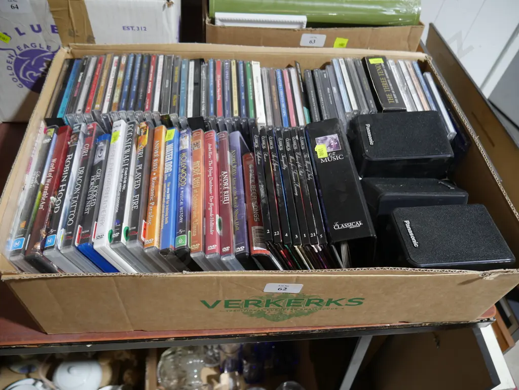 DVDs & CDs Image 1++