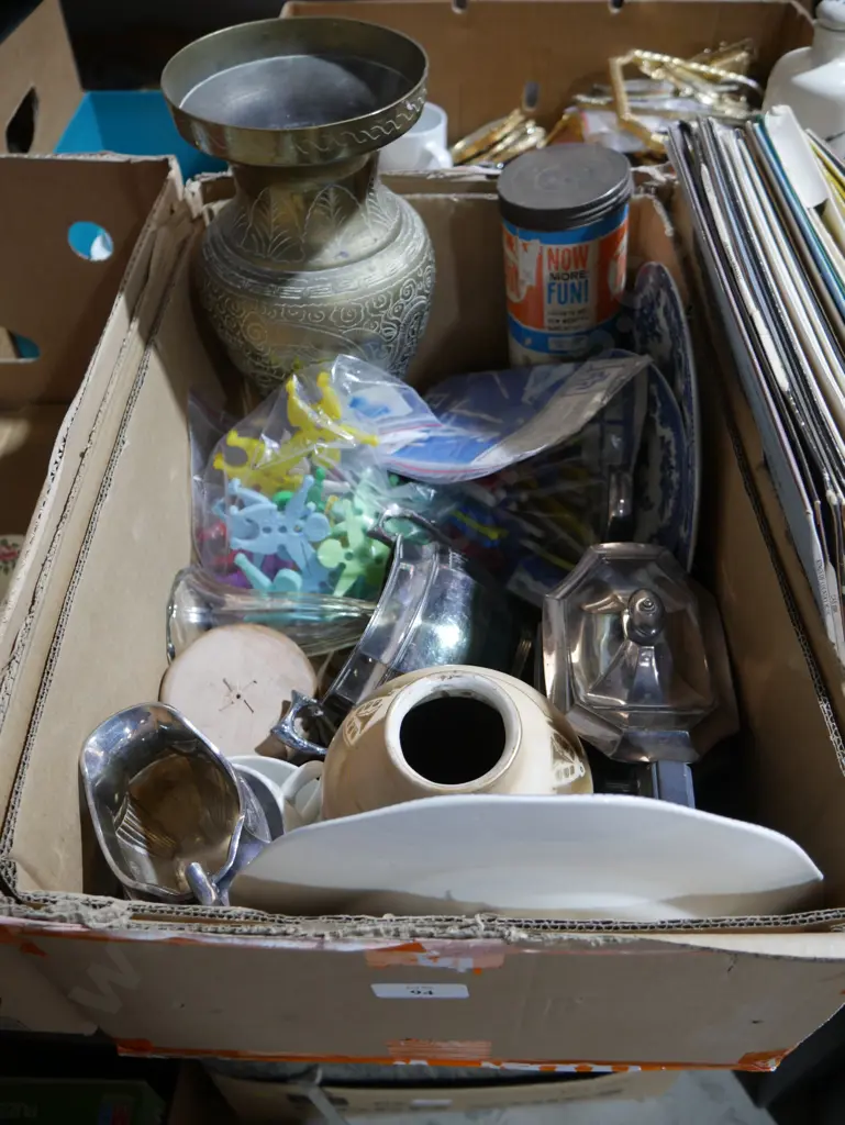 Vases, epware etc Image 1++