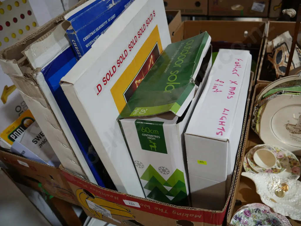 Light Up Christmas decorations Image 1++