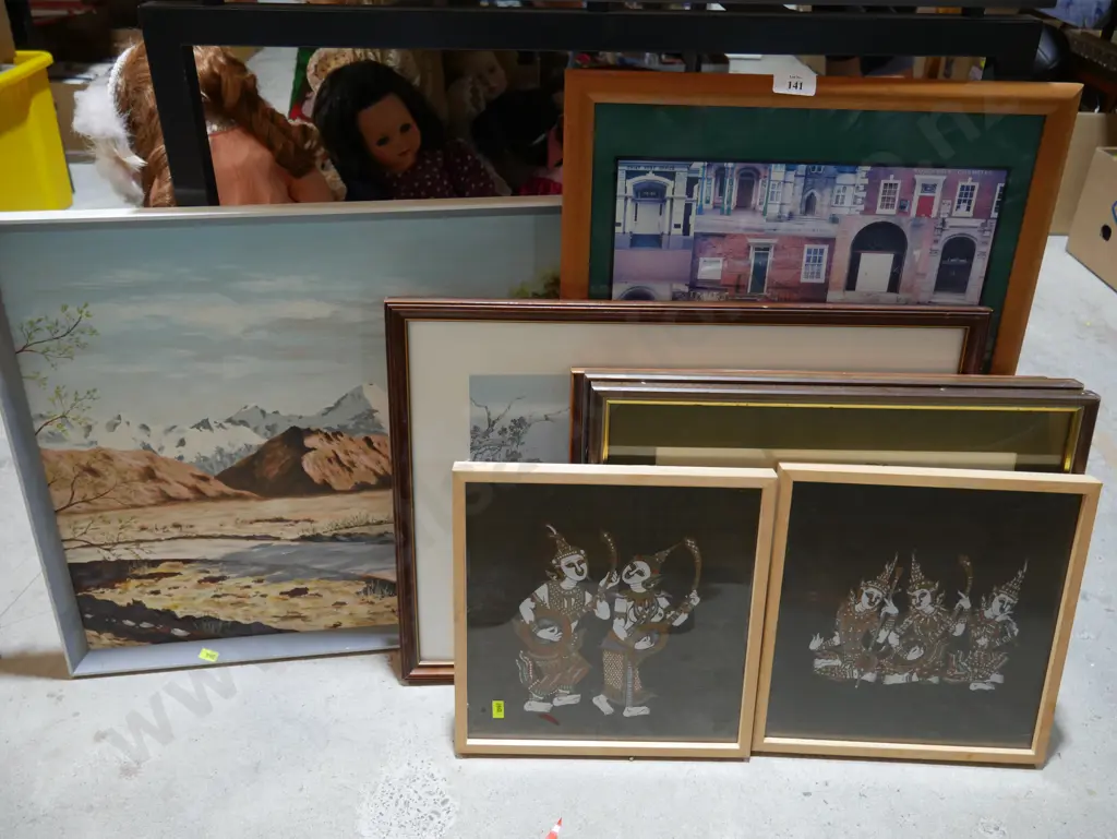 Assorted art Image 1++