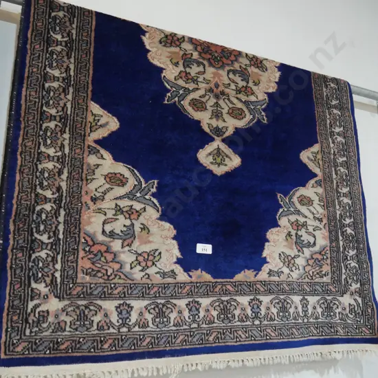 Hand knotted floor rug