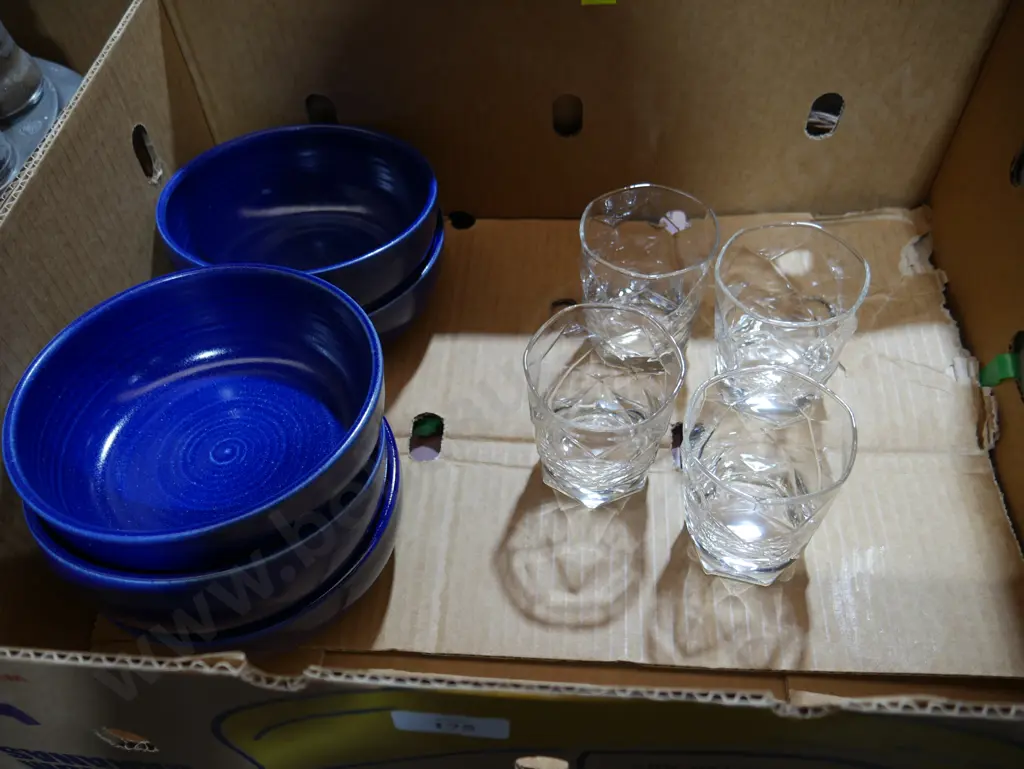 Glassware and bowls Image 1++