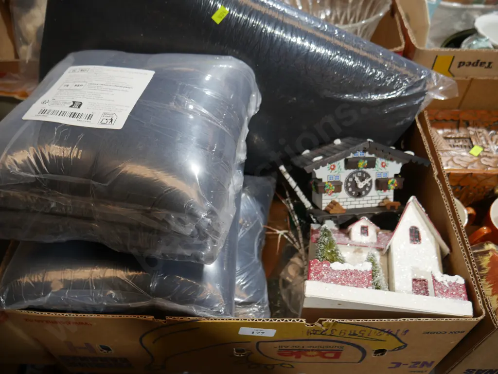 Christmas decorations etc Image 1++