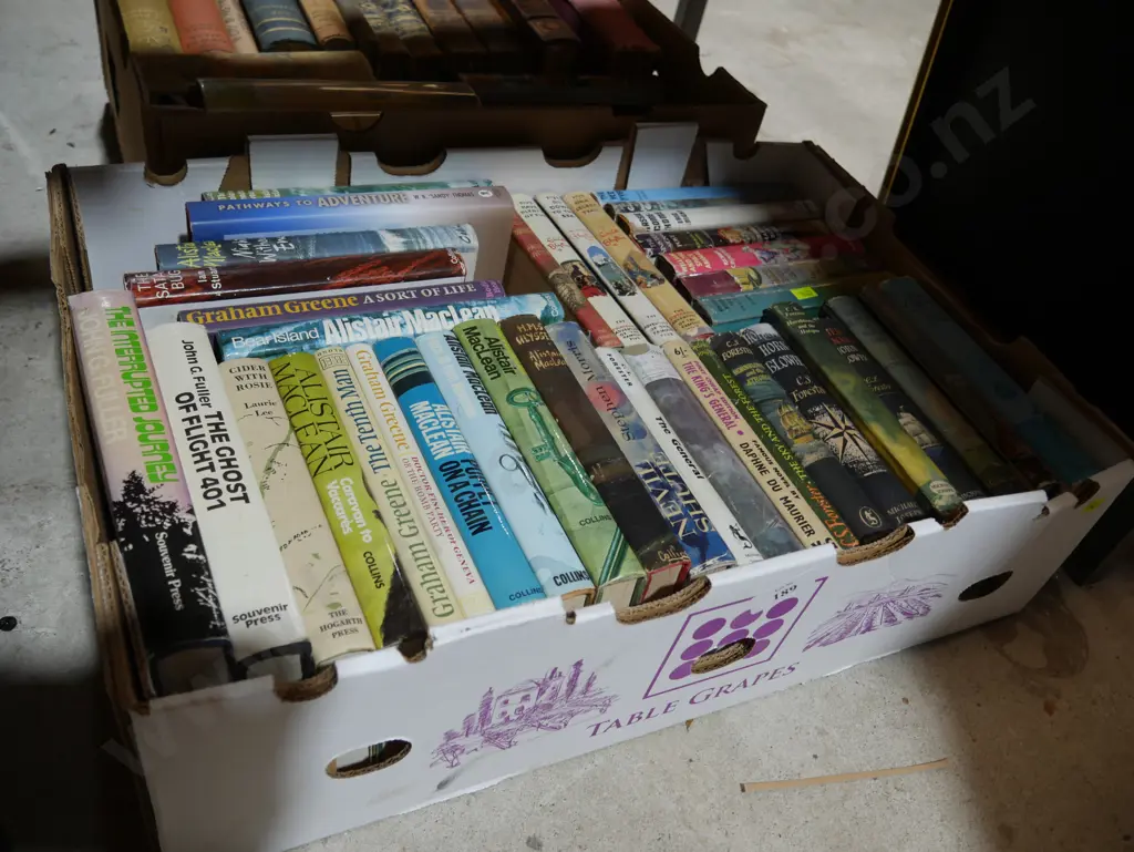 Box of books Image 1++
