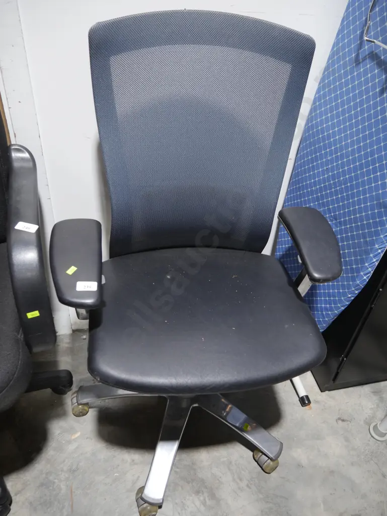 Office chair Image 1++