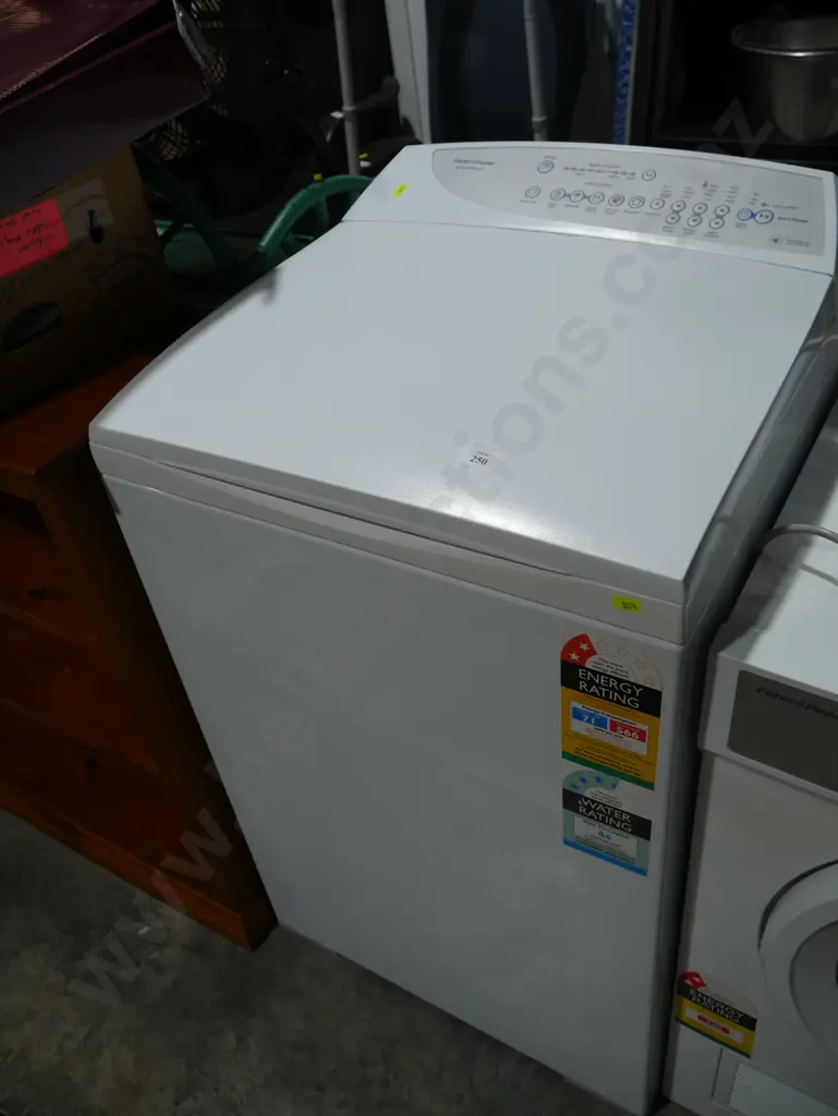 Fisher & Paykel washing machine Image 1++