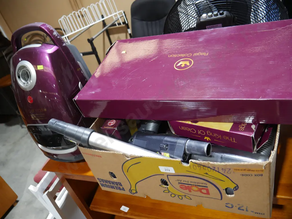 Hoover vacuum cleaner with attachments Image 1++