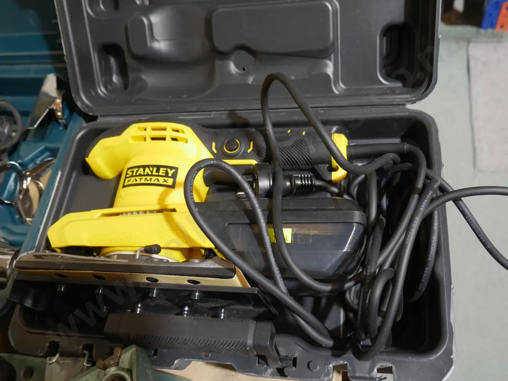 Stanley fatmax sander Image 1++