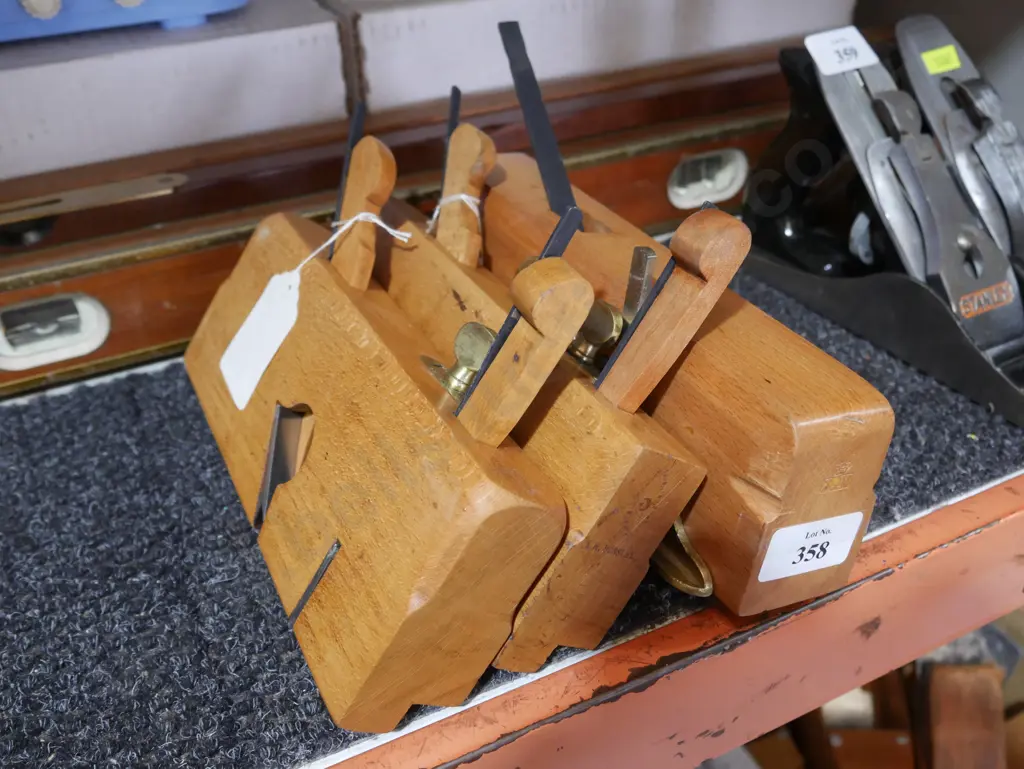 3 wood planes Image 1++