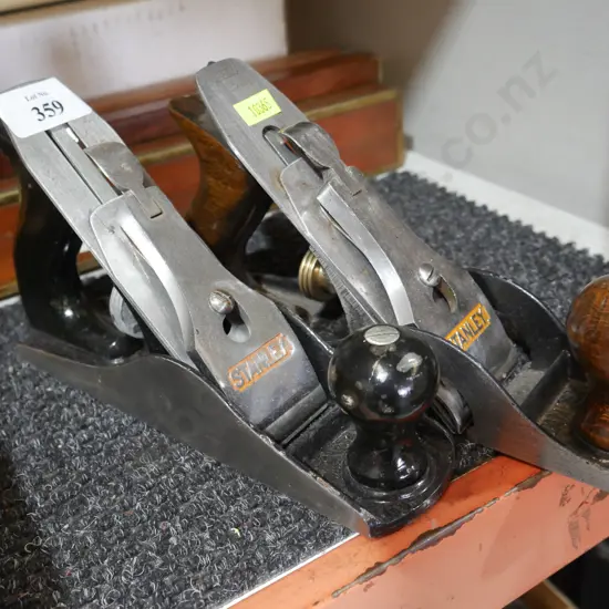 2 Stanley Wood planes