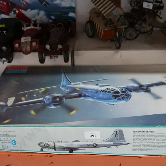Model kit set