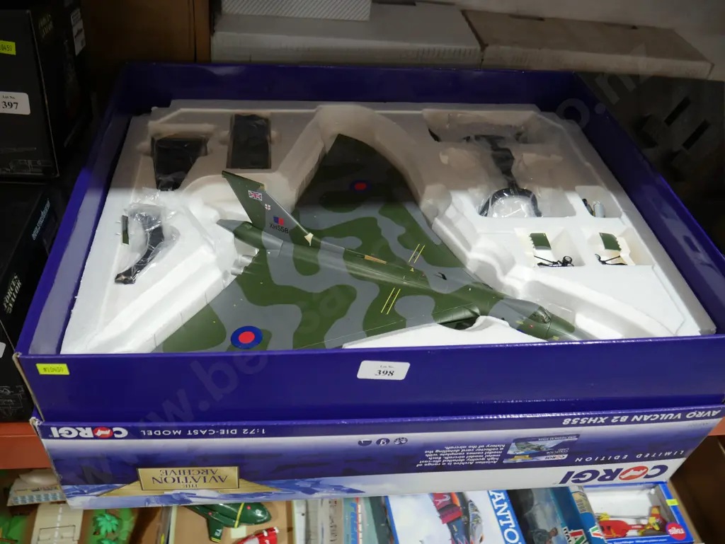 Avro Vulcan b2 xh558 model Image 1++