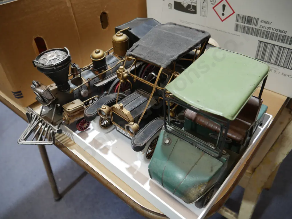 Vintage car golf cart and train models Image 1++