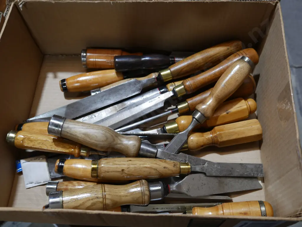 Chisels Image 1++