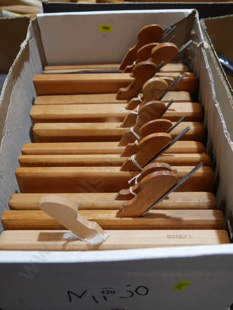 Wooden planes Image 1++