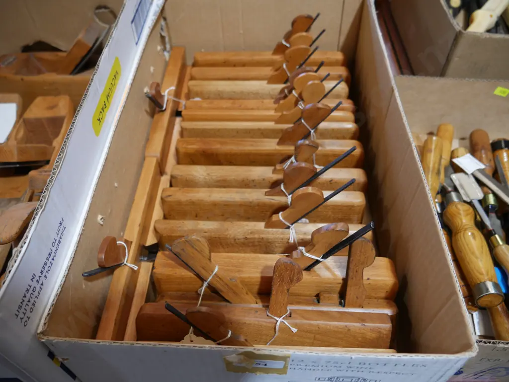 Wooden planes Image 1++