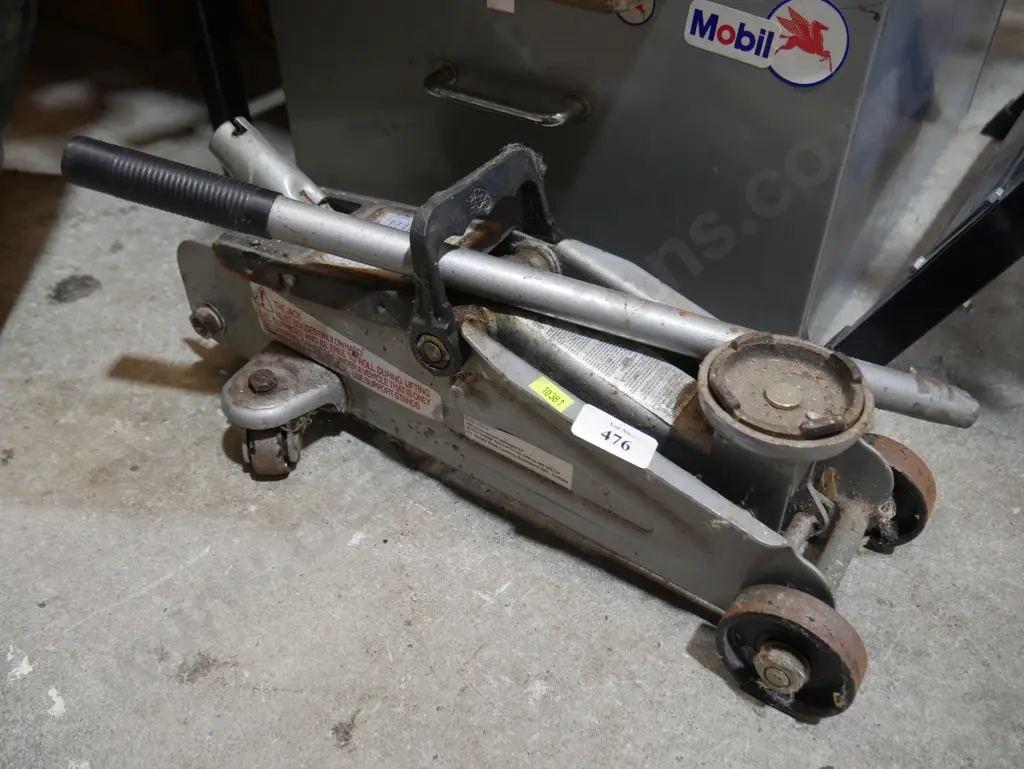 Trolley jack Image 1++