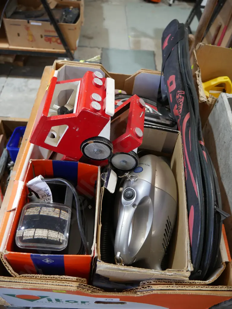 Sports rackets speakers mini vacuum cleaner Image 1++