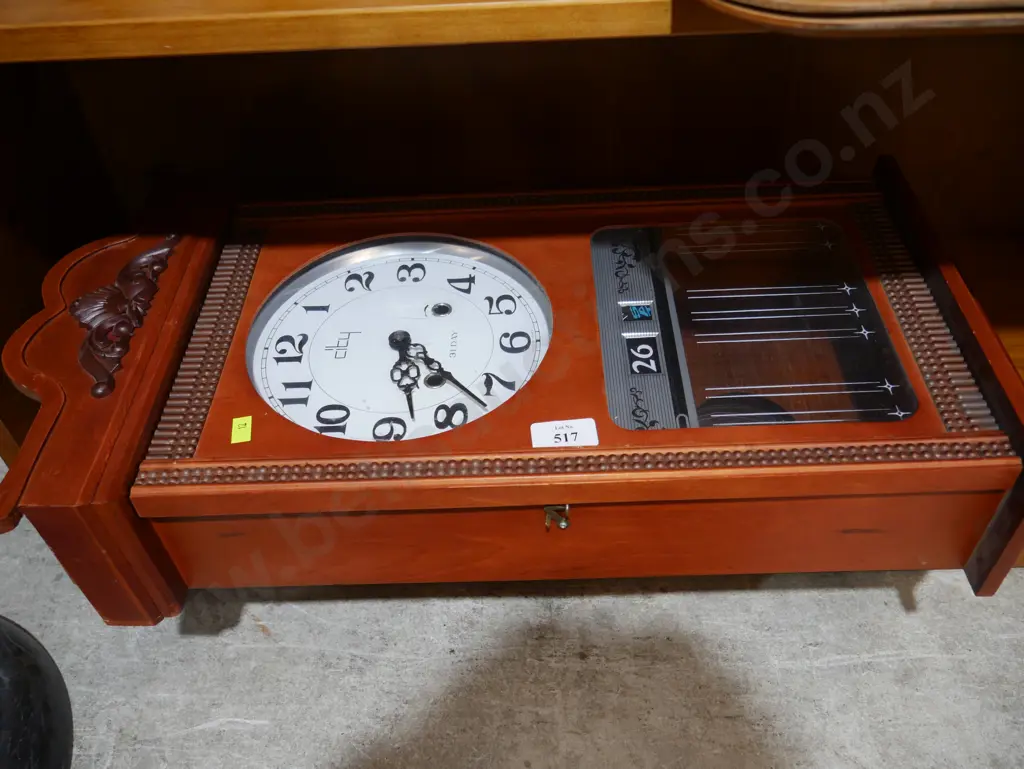 Wall clock Image 1++