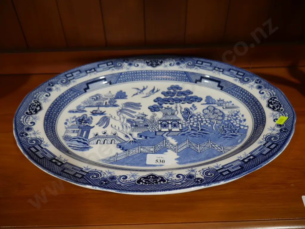 Blue and white ashet Image 1++