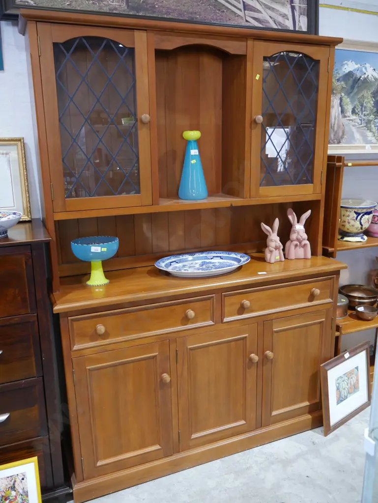 Hutch dresser Image 1++