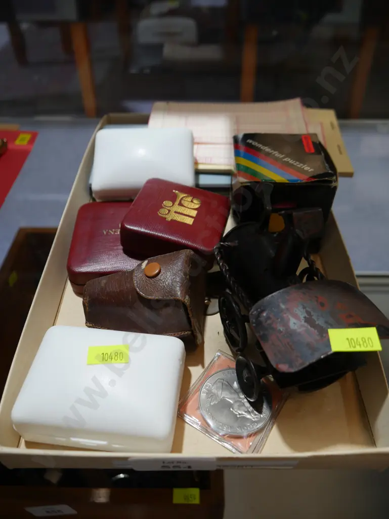 Coins, cufflinks etc Image 1++