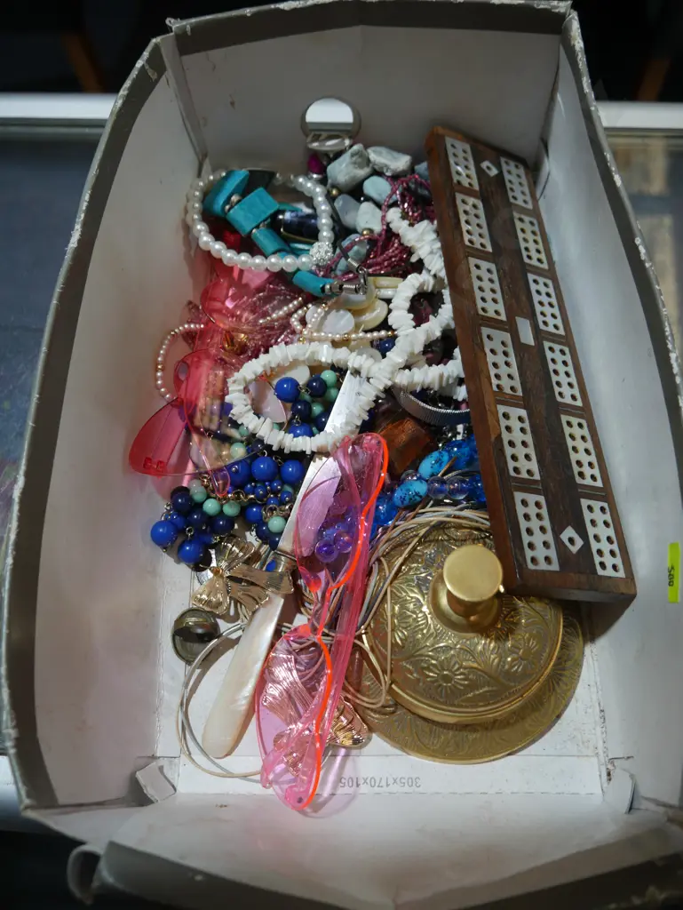 Costume jewellery etc Image 1++