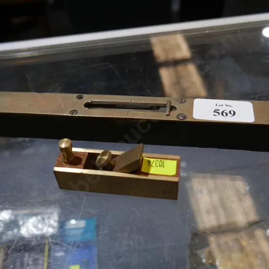 Small plane and spirit level