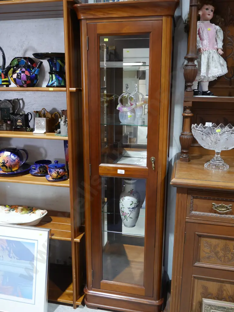 Glass display cabinet Image 1++