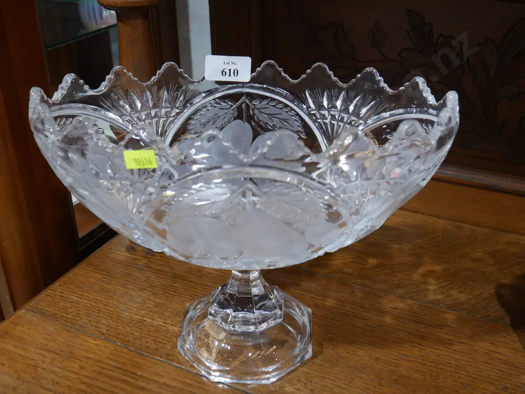Crystal glass fruit bowl Image 1++