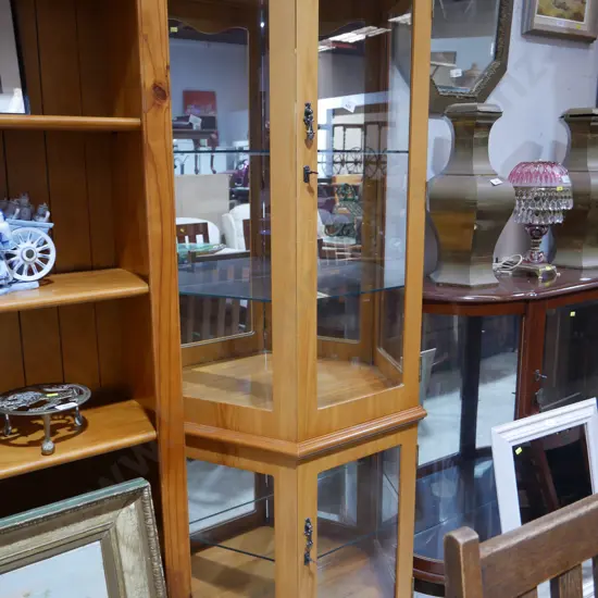 Glass display cabinet
