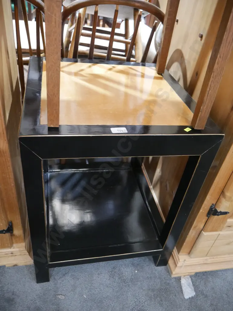 Occasional table Image 1++