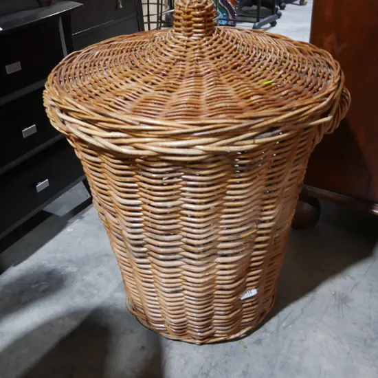 Laundry basket