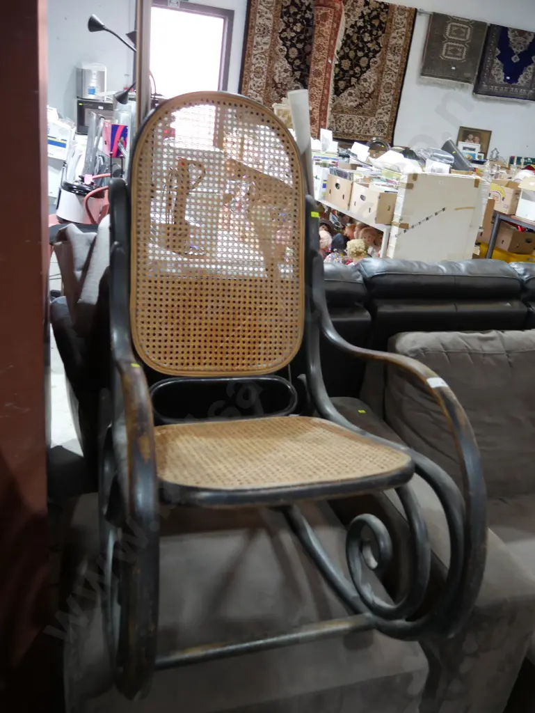 Rocking chair Image 1++