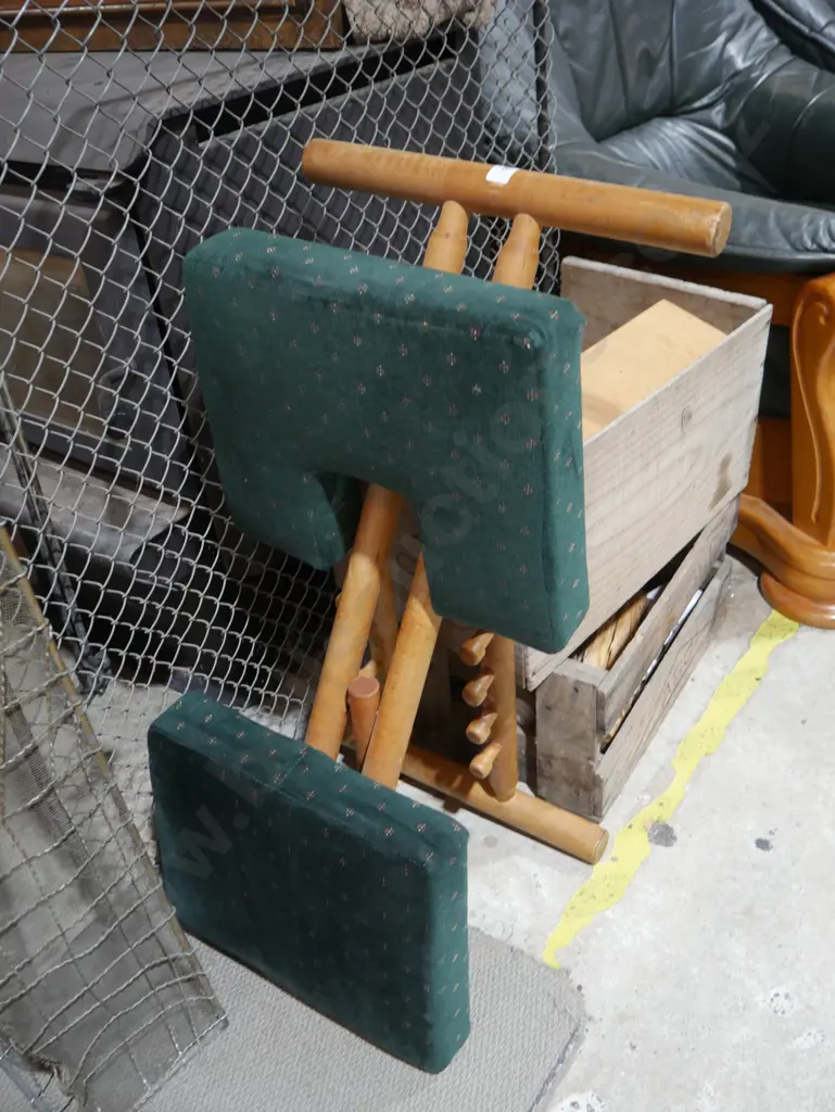 Folding chair Image 1++