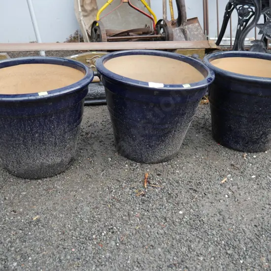 3 plant pots